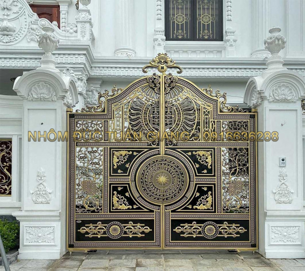 Cổng buckingham mẫu BKH-0105